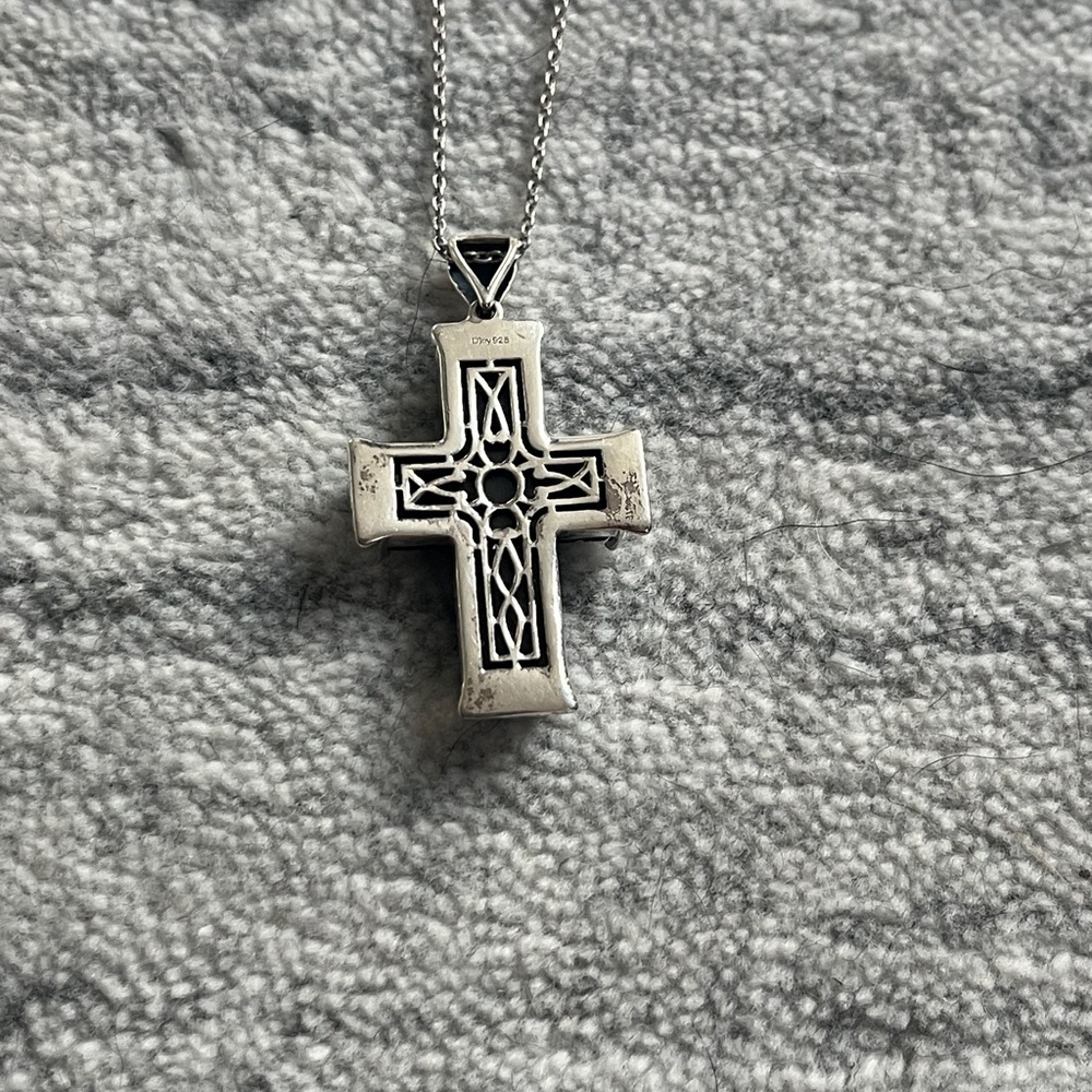 Shungite cross necklace - Picture 3 of 4